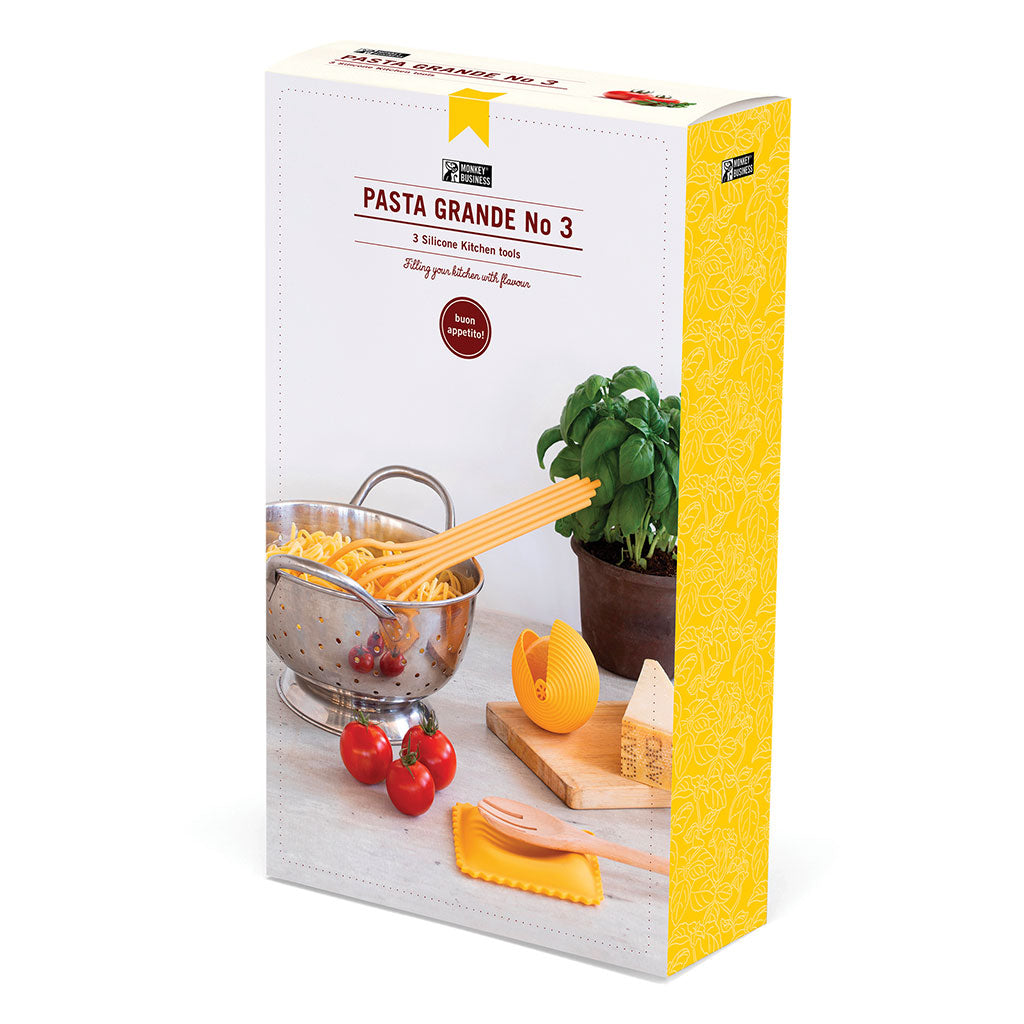 Pasta Grande No.3 kitchen gift set – pasta-themed gadgets
