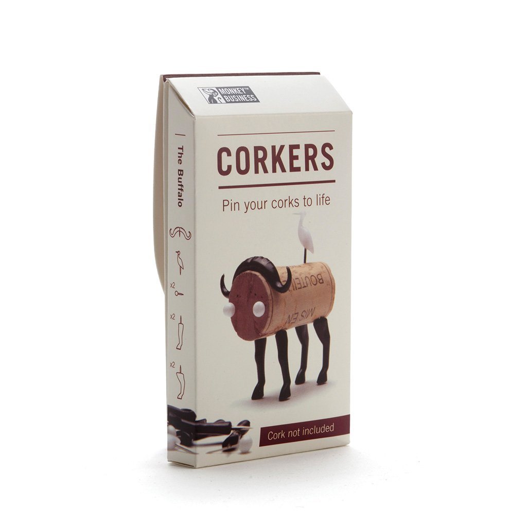 Animal characters made from wine corks – fun party gift