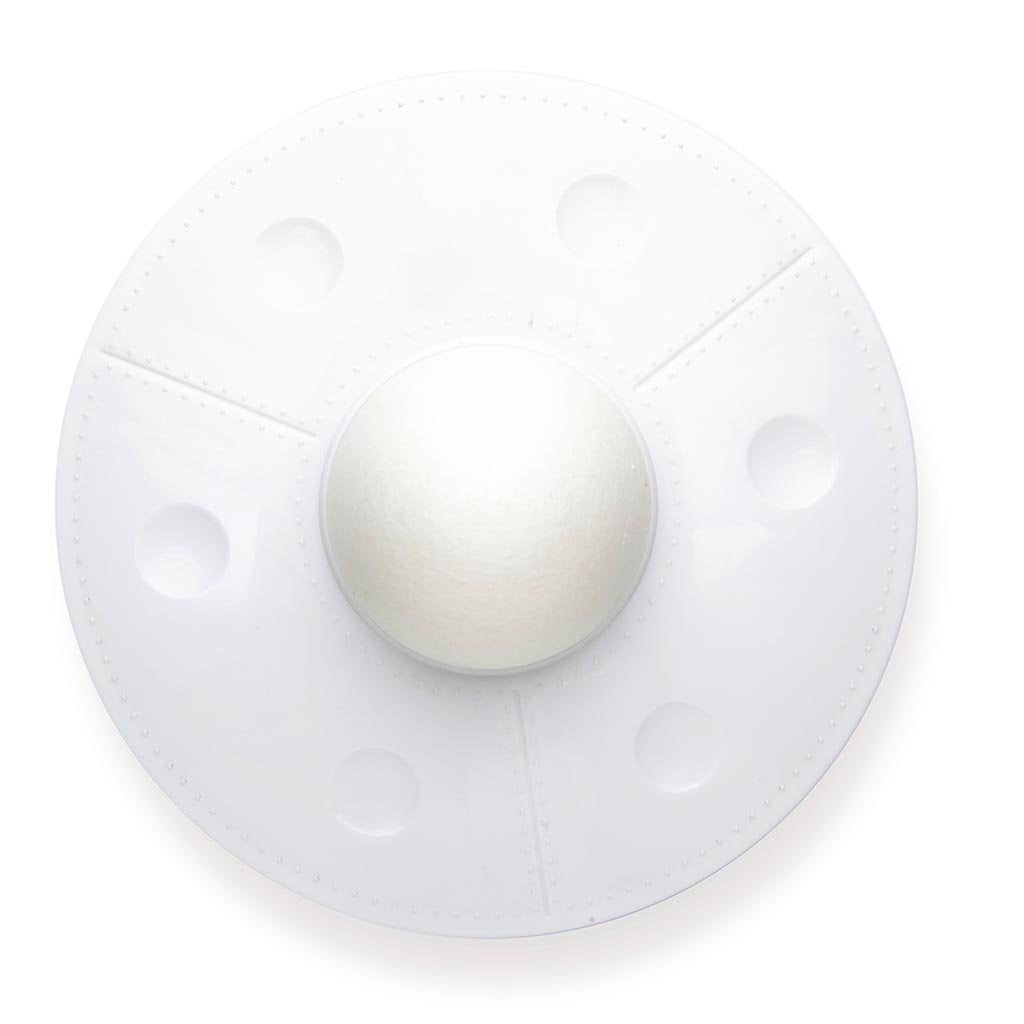 EGG 51 | Egg cup from outer space -  - Monkey Business Europe